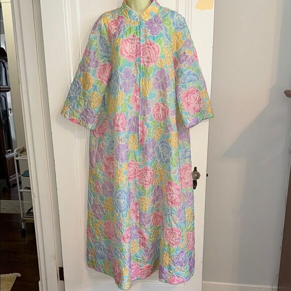 70s Stella Fagin Pastel Flower Power Zip Up Front Robe or Lounging Gown - Picture 1 of 9